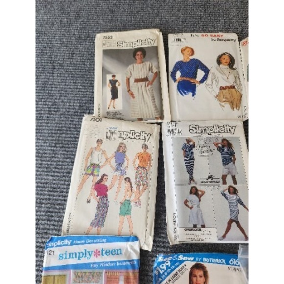 Lot of 11 Assorted Sewing Patterns Uncut And Cut - Picture 6 of 11